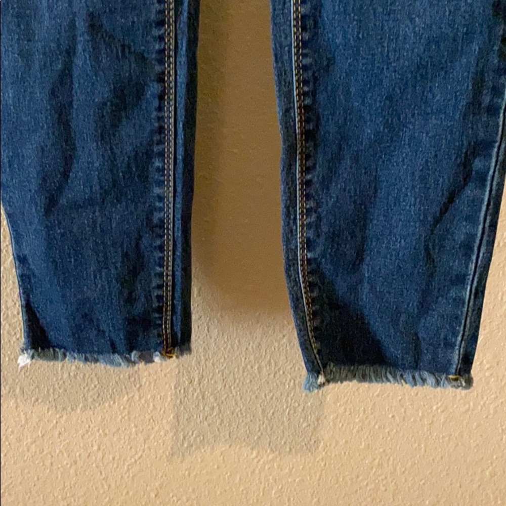 Jeans - Picture 2 of 6